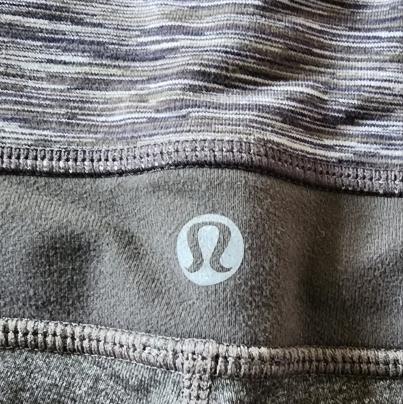 Lululemon Athletica Capri Pants - Picture 4 of 7